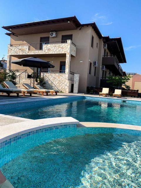 אפיטוס Sinodinos Deluxe Apartments מראה חיצוני תמונה