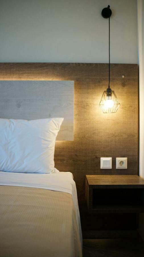 אפיטוס Sinodinos Deluxe Apartments מראה חיצוני תמונה