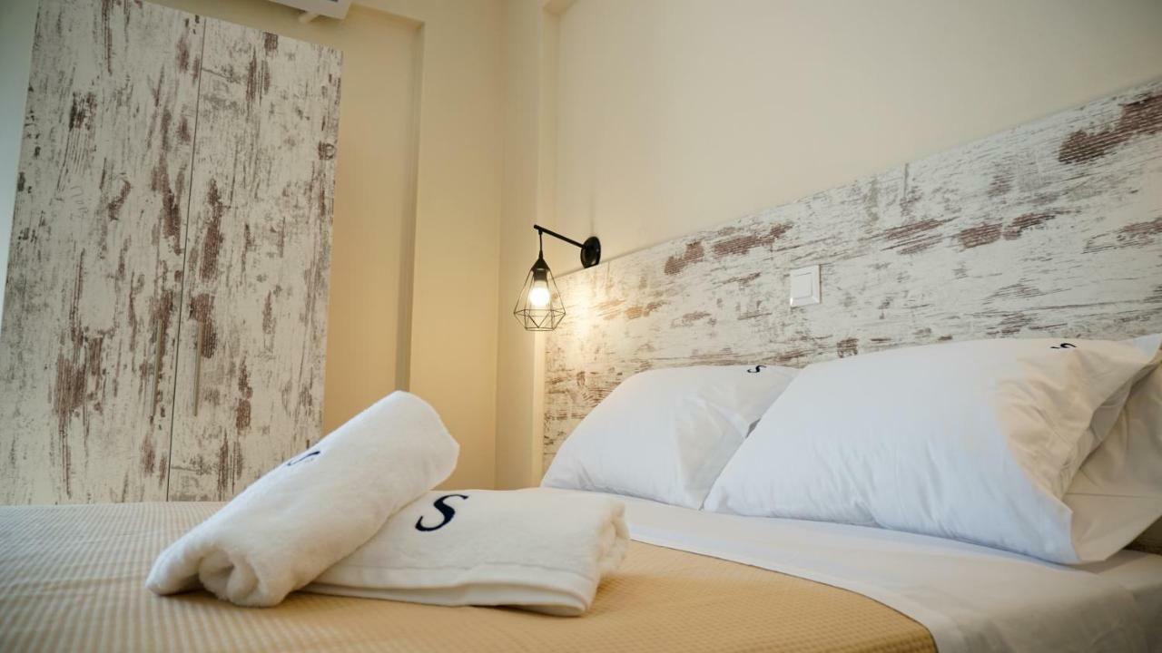 אפיטוס Sinodinos Deluxe Apartments מראה חיצוני תמונה