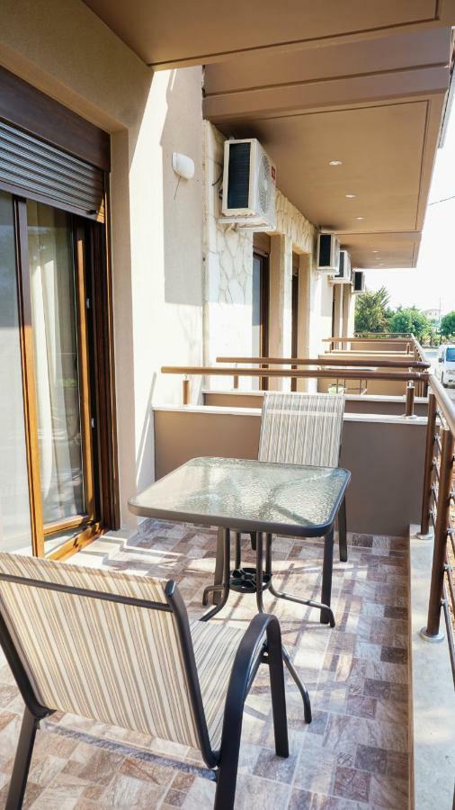אפיטוס Sinodinos Deluxe Apartments מראה חיצוני תמונה