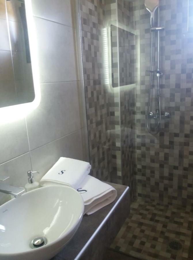 אפיטוס Sinodinos Deluxe Apartments מראה חיצוני תמונה